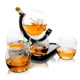 Whiskey carafe Globe 85 cl with 4 glasses and wooden tray