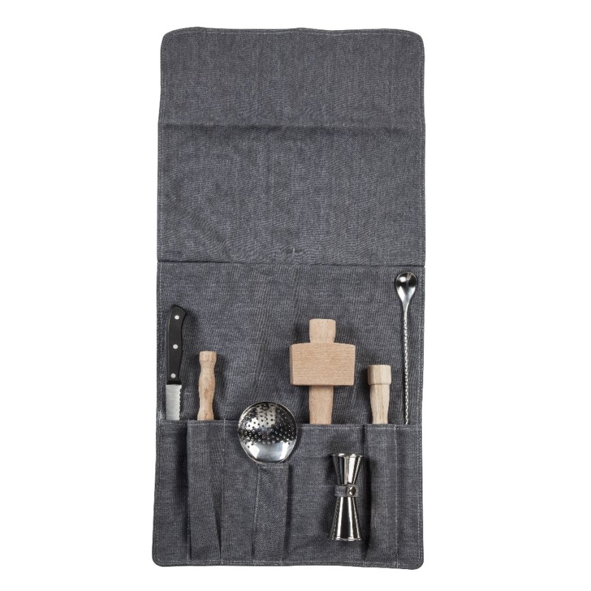 Bartender bag with space for 8 bar gear