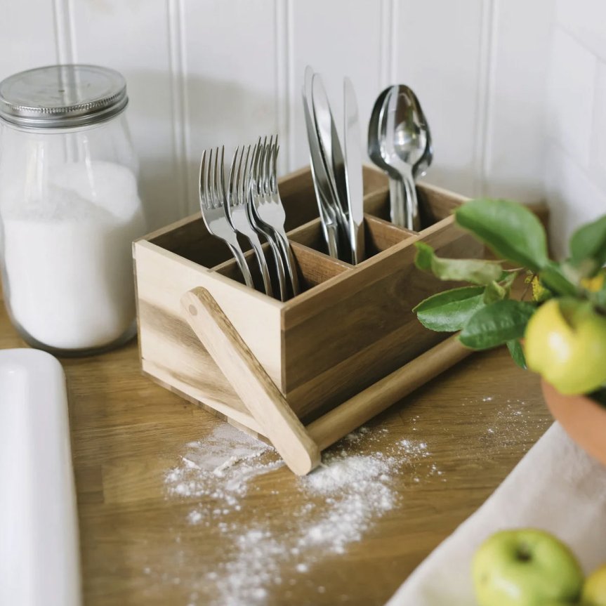 Zoom image of Bess Cutlery holder acacia wood