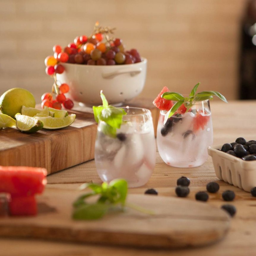 Govino white wine glass